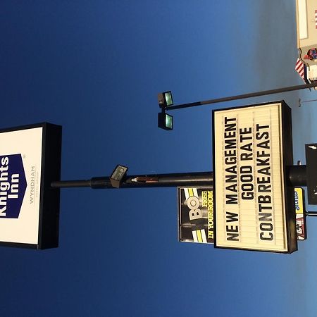 Executive Inn McPherson Exterior photo